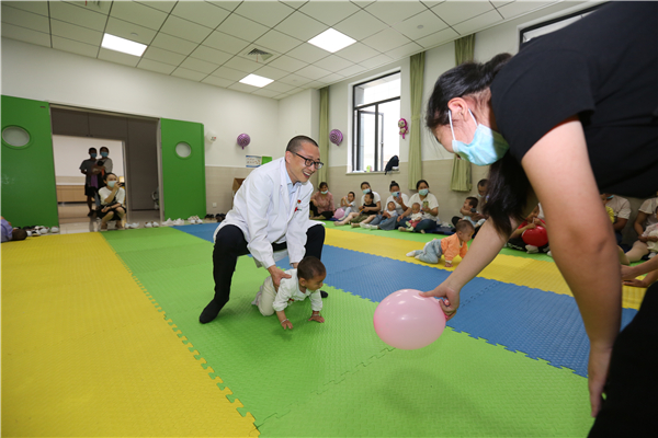 襄州区人民医院举办“童心向党，共筑梦想”庆“六一”儿童节活动