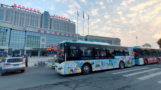 市公交公司为襄州区人民医院一线医务人员临时开通通勤“专线”