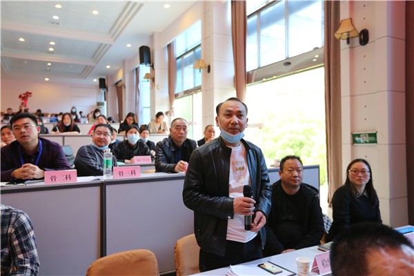 医学检验科主任 李光军.jpg 医学检验科主任 李光军.jpg