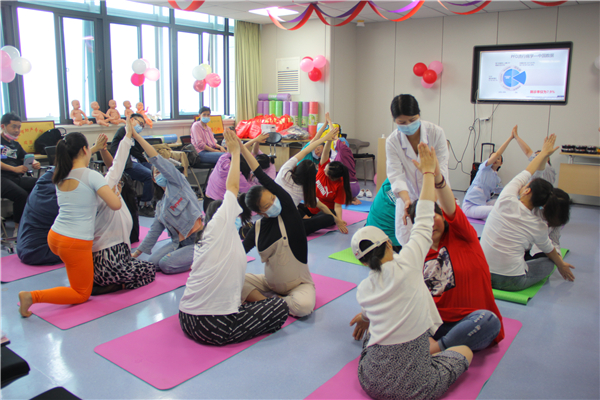 我院产科父母学校举办“健康孕育·轻松分娩·产后无忧”孕妇产康沙龙 我院产科父母学校举办“健康孕育·轻松分娩·产后无忧”孕妇产康沙龙