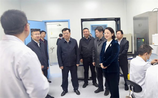 襄阳市委常委、宣传部部长陈剑来我院调研 襄阳市委常委、宣传部部长陈剑来我院调研