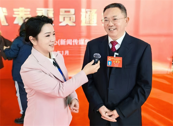 党委书记姚文林参加襄阳市第十八届人民代表大会第四次会议 党委书记姚文林参加襄阳市第十八届人民代表大会第四次会议