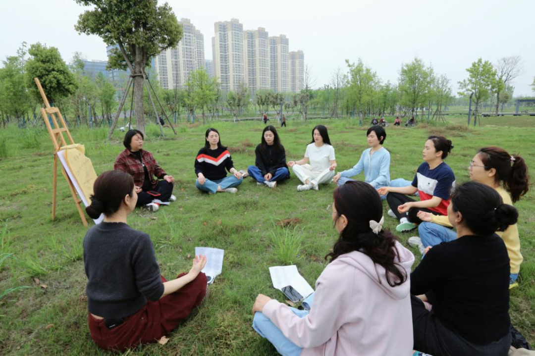 正念冥想,与心灵对话——襄州区人民医院开展护士节心理减压主题活动 正念冥想,与心灵对话——襄州区人民医院开展护士节心理减压主题活动
